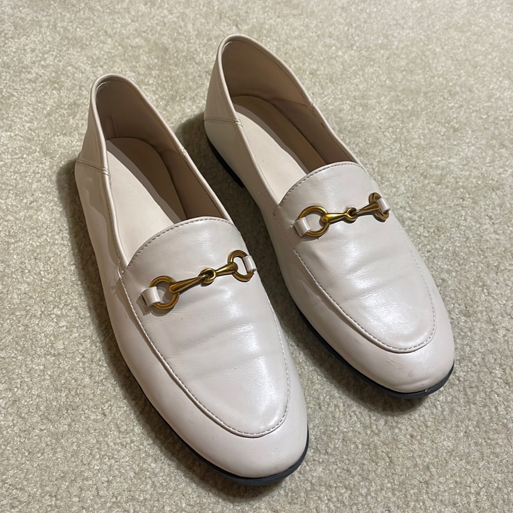 Beige ladies flats 8